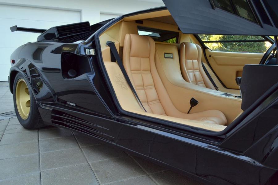  Lamborghini Countach 5000 QV 1987 года  (фото 18 из 63)